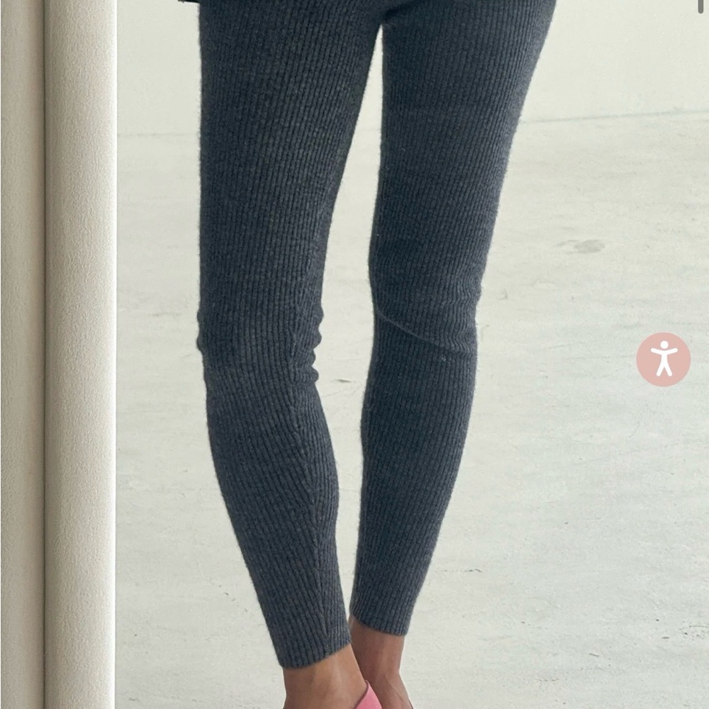 Women's High-Waist Charcoal Cashmere Knit Leggings - Picture 3 of 5